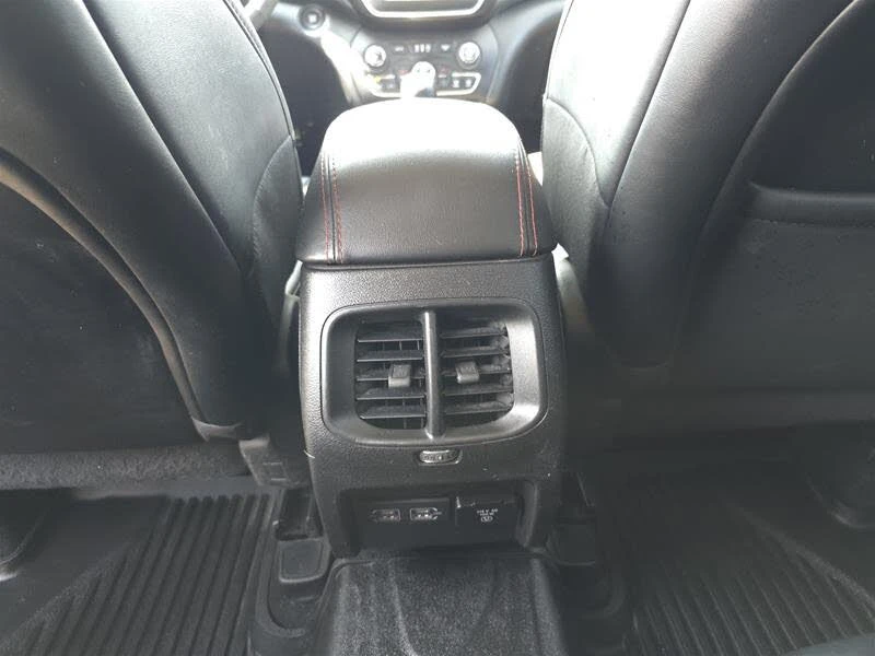 Jeep Cherokee TRAILHAWK 4WD * CARFAX * АвтоКредит* (ЦЕНА ДО БГ), снимка 14 - Автомобили и джипове - 53273322