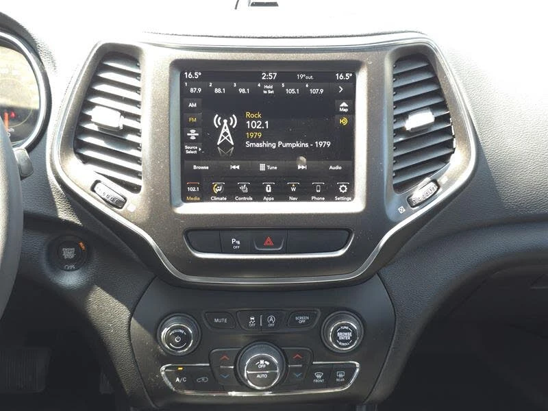 Jeep Cherokee TRAILHAWK 4WD * CARFAX * АвтоКредит* (ЦЕНА ДО БГ), снимка 12 - Автомобили и джипове - 53273322