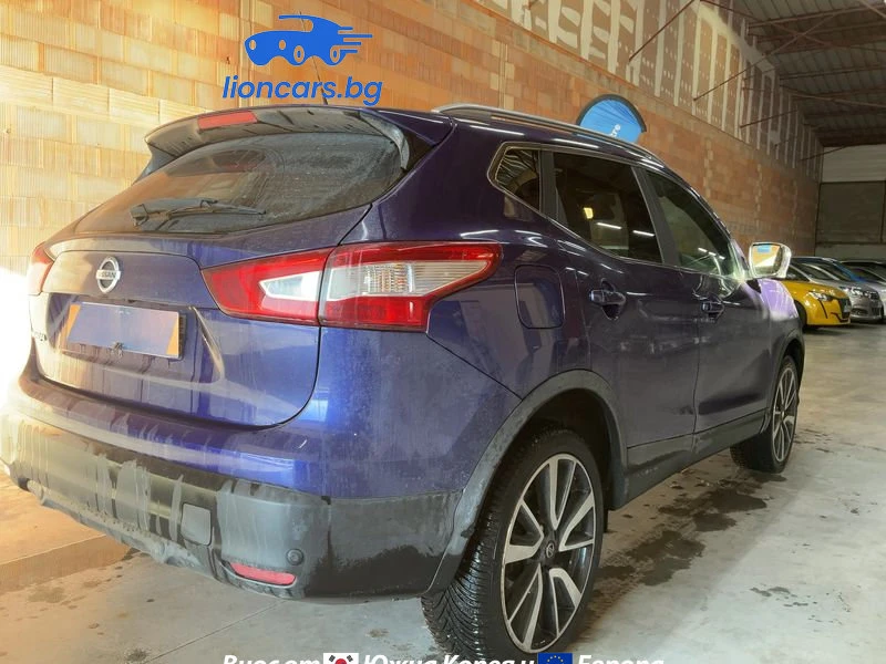 Nissan Qashqai 1.6 dCi Tekna, снимка 13 - Автомобили и джипове - 53701184