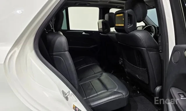 Mercedes-Benz ML 350 * BLUETEC * ТЕЛЕВИЗОРИ * ОБДУХВАНЕ * PANO * АВТОКР, снимка 14 - Автомобили и джипове - 54577904