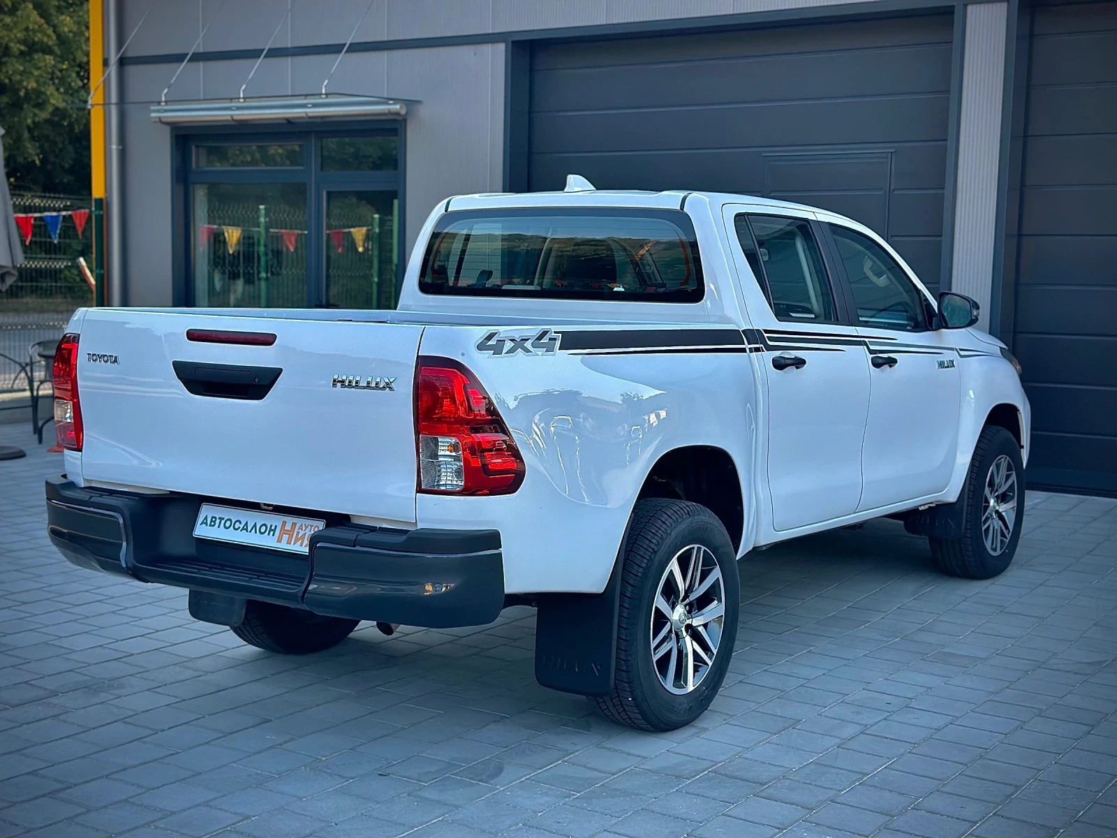 Toyota Hilux 2.4 4x4 ГАРАНЦИЯ - изображение 6