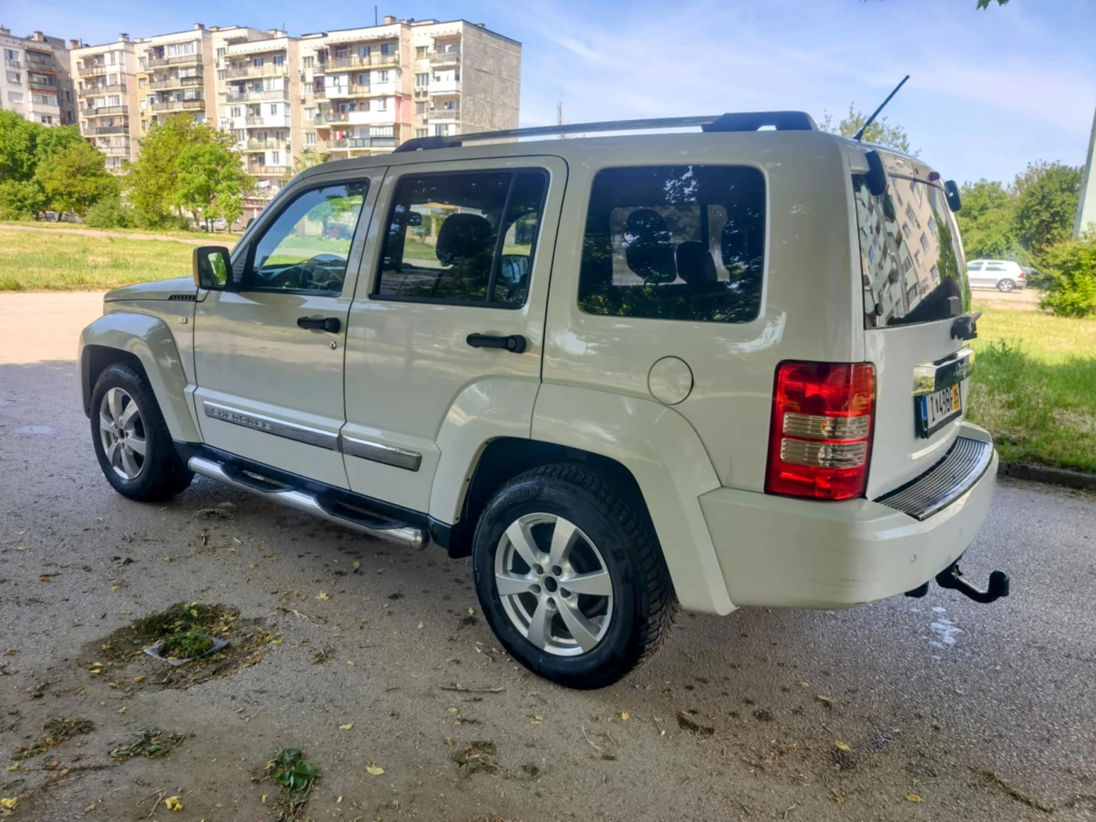Jeep Cherokee 2.8 CRD 4х4 - изображение 5