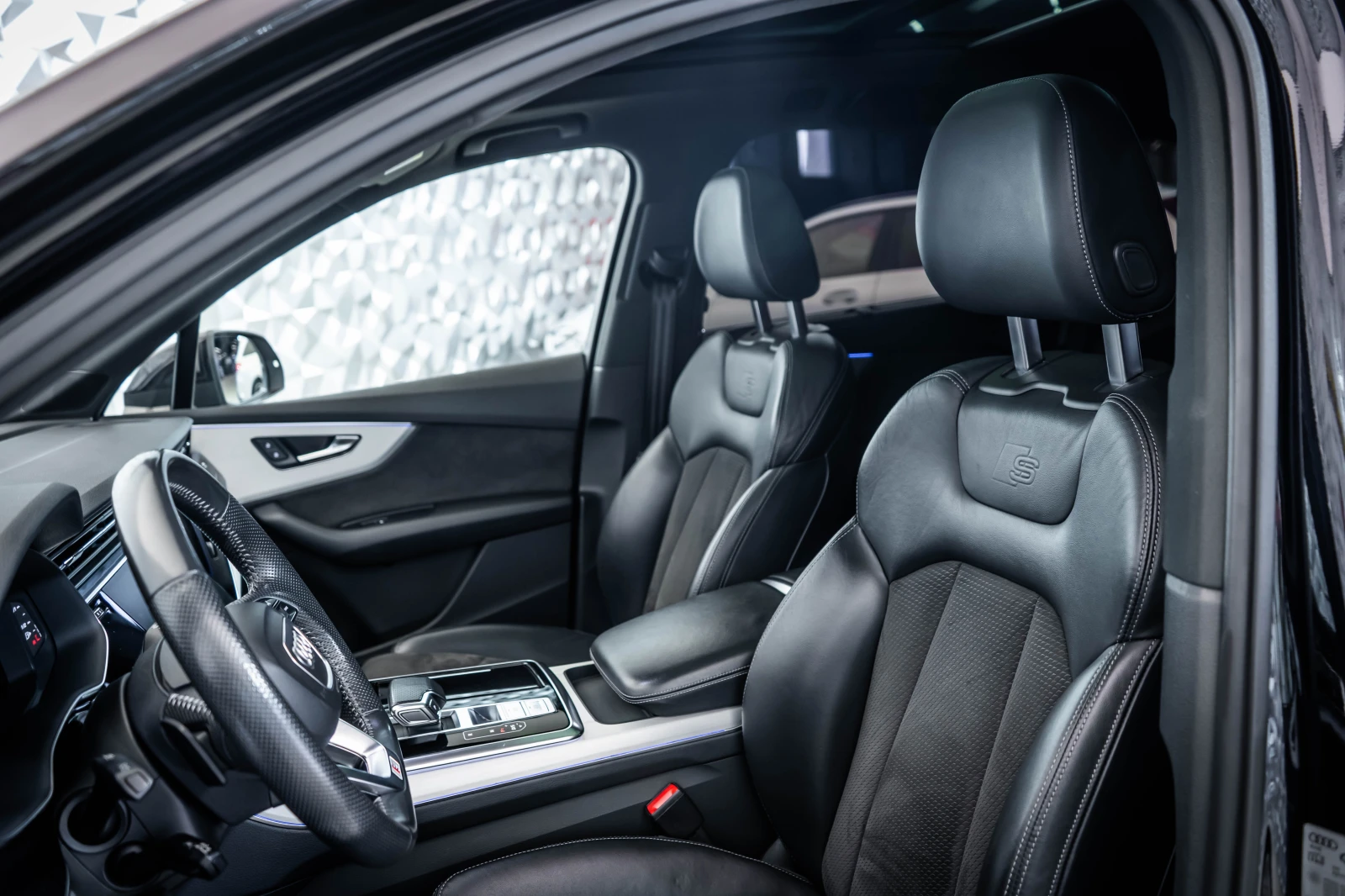 Audi SQ7 4.0 quattro TDI* Headup* Bose* Pano* Laser* SoftCl | Mobile.bg   12