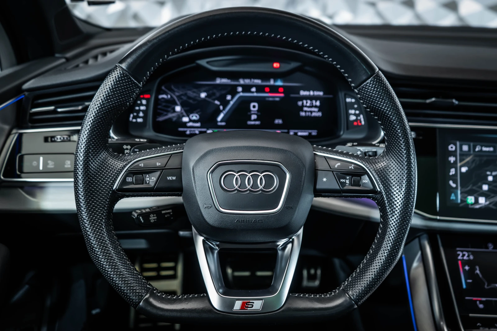 Audi SQ7 4.0 quattro TDI* Headup* Bose* Pano* Laser* SoftCl | Mobile.bg   11