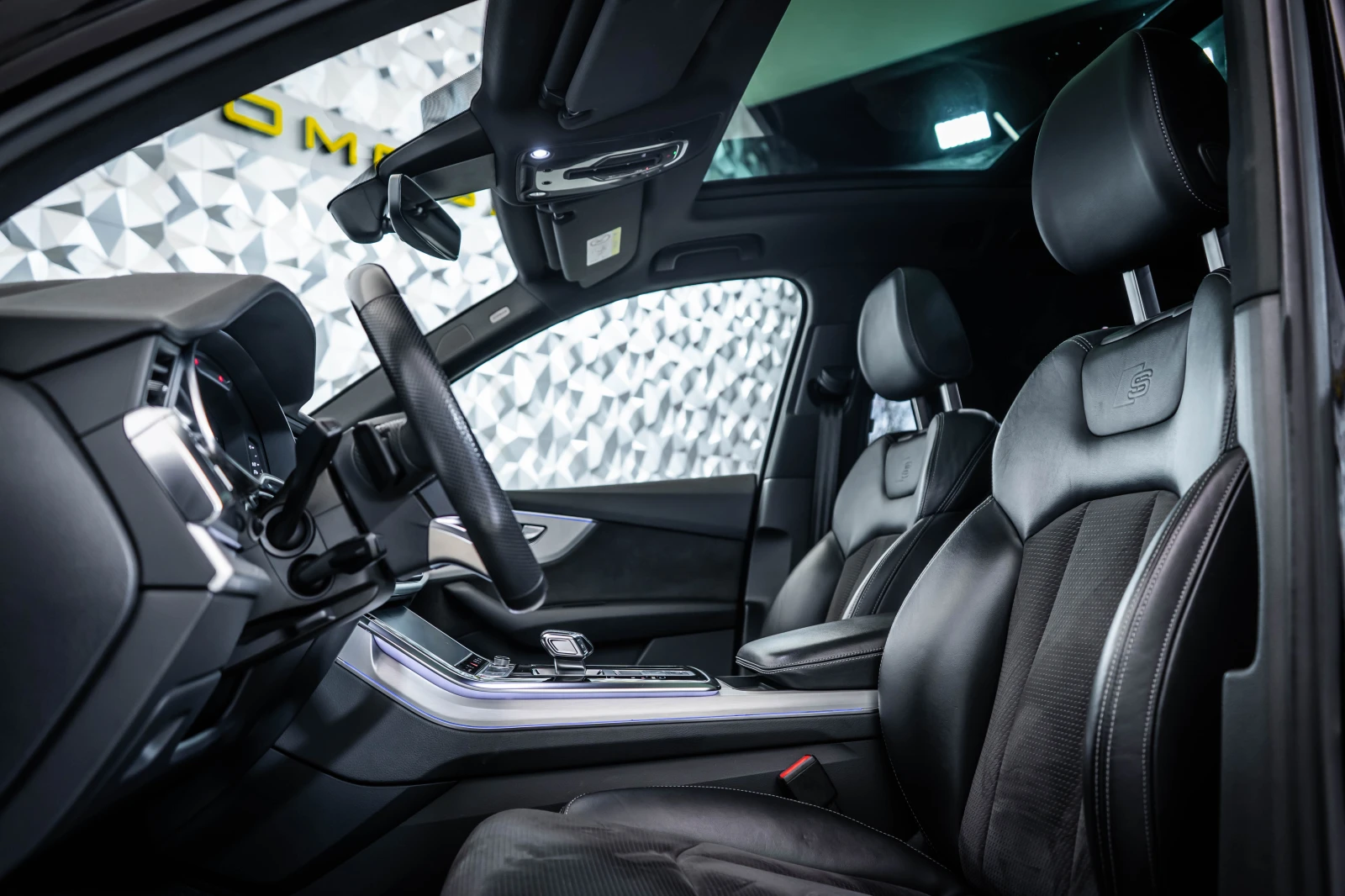 Audi SQ7 4.0 quattro TDI* Headup* Bose* Pano* Laser* SoftCl | Mobile.bg   13