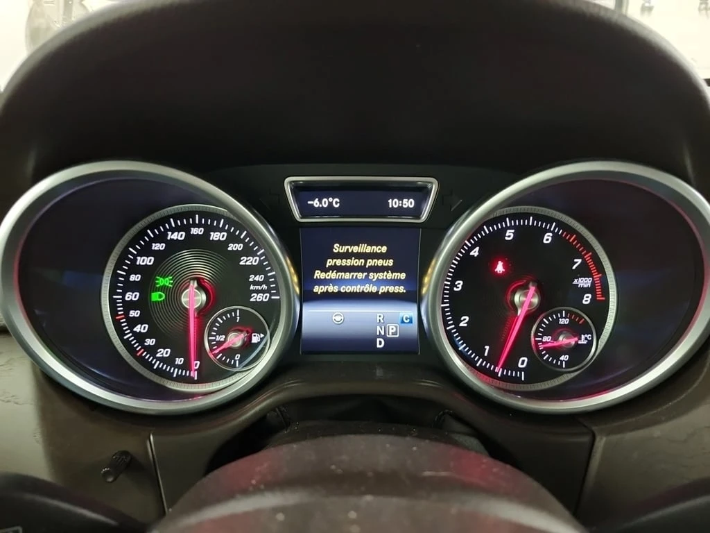 Mercedes-Benz GLE 400 AMG Line * CARFAX * ОПЦИЯ ЗА ФИНАНСИРАНЕ *  - изображение 8