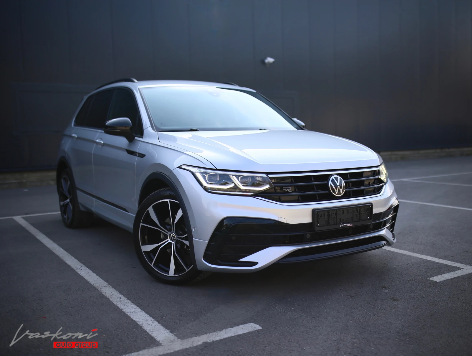 VW Tiguan R Line 2.0 TDI 4MOTION - изображение 2