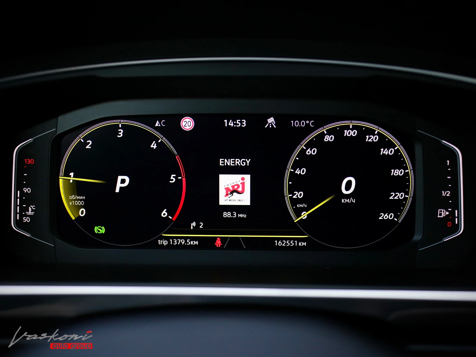 VW Tiguan R Line 2.0 TDI 4MOTION - изображение 7