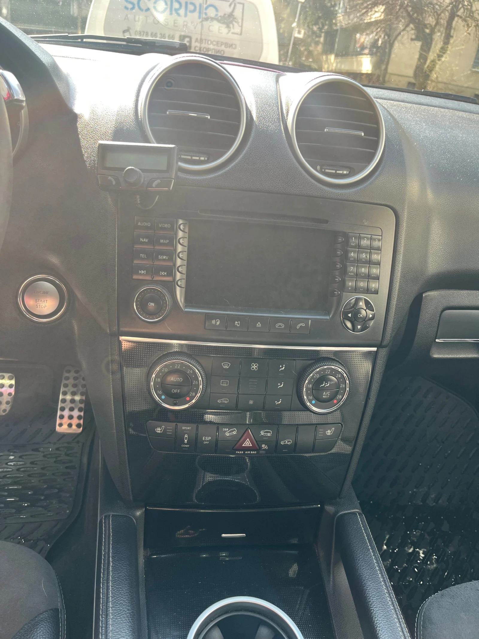 Mercedes-Benz ML 320, снимка 6 - Автомобили и джипове - 53890090