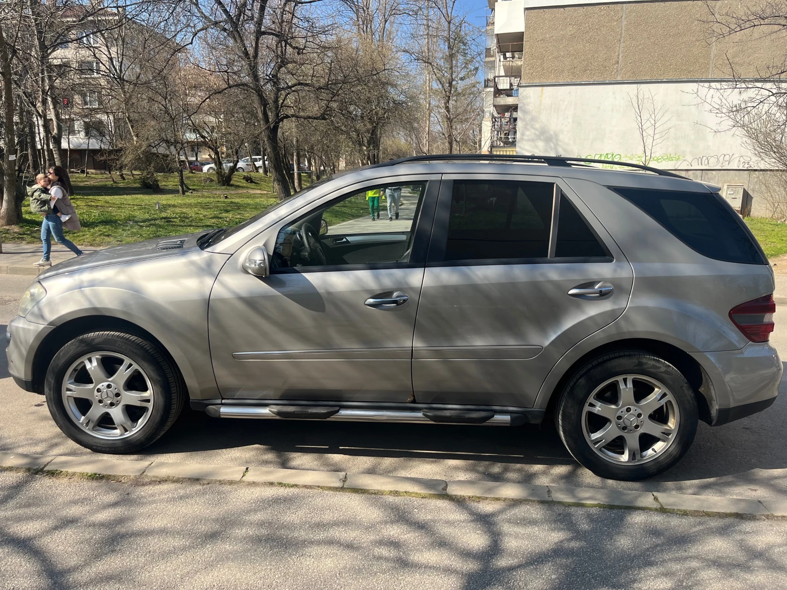 Mercedes-Benz ML 320, снимка 12 - Автомобили и джипове - 53890090