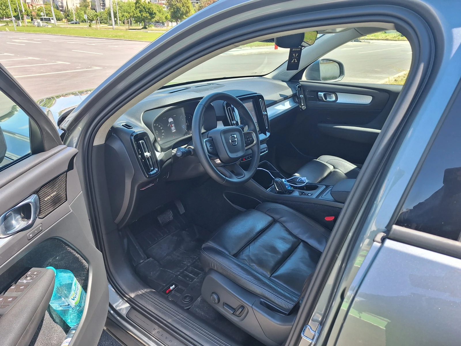 Volvo XC40 D4, снимка 8 - Автомобили и джипове - 54178814