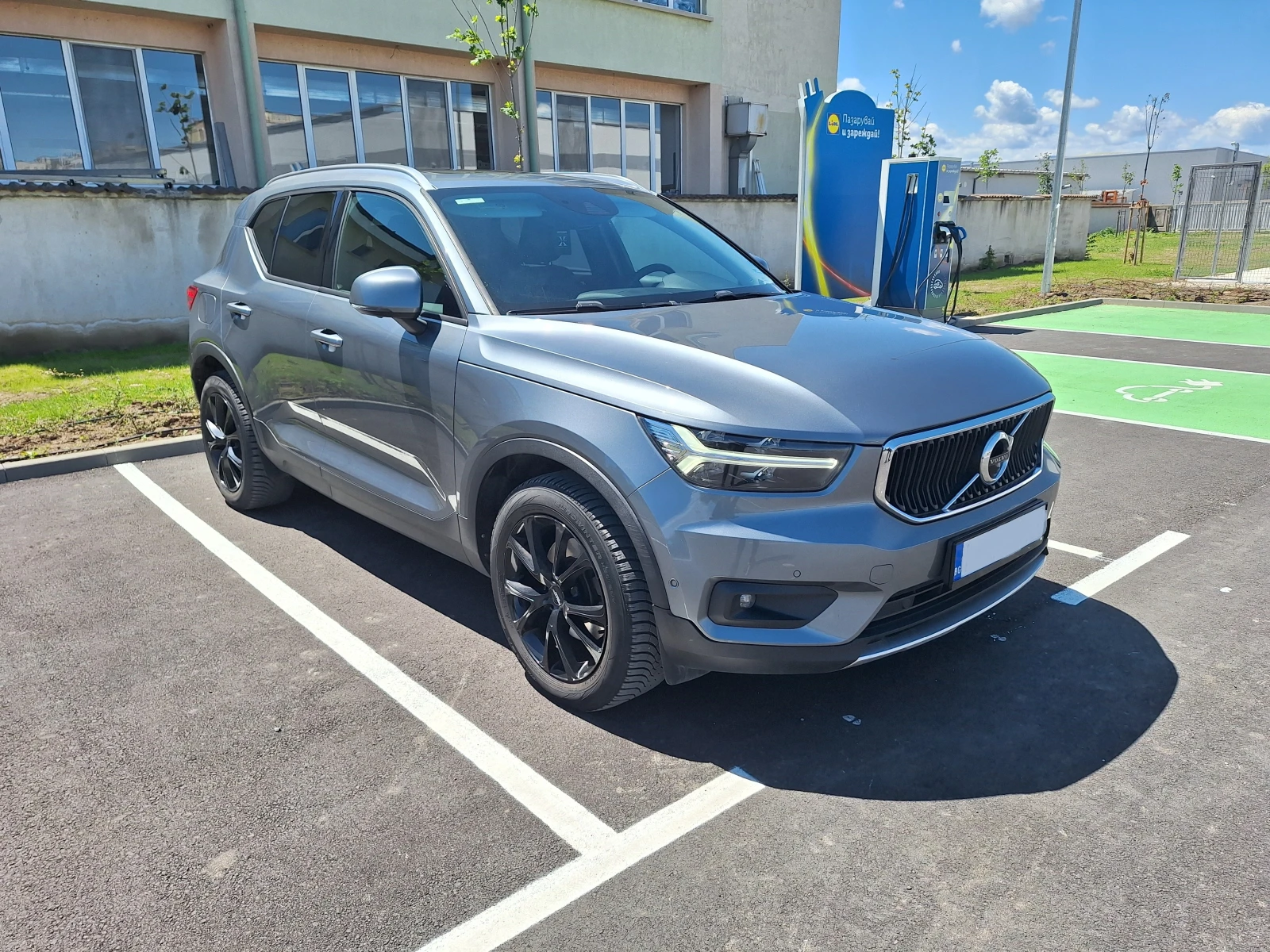 Volvo XC40 D4
