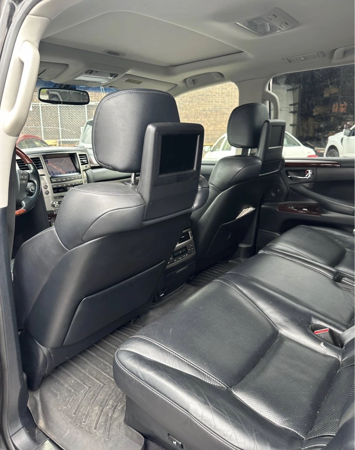 Toyota Land cruiser Lexus LX570 EXECUTIVE PACKAGE * БЕЗ ИНЦИДЕНТИ * , снимка 10 - Автомобили и джипове - 54256374