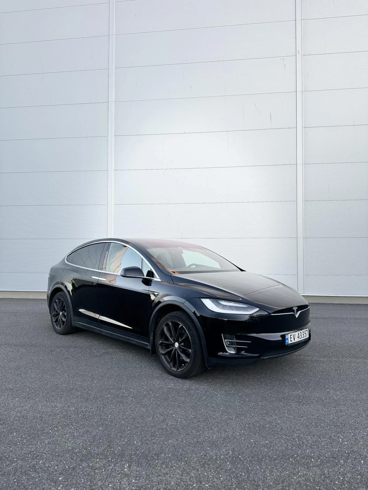 Tesla Model X 100D, снимка 9 - Автомобили и джипове - 54533437