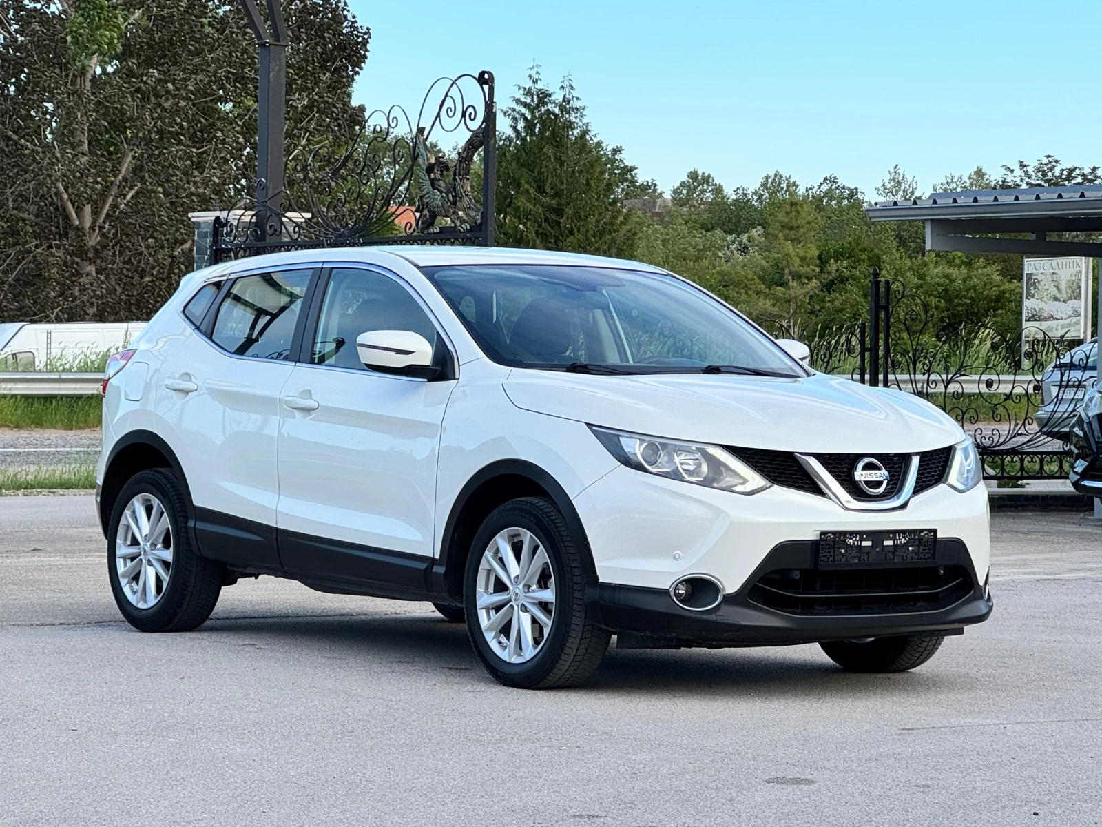Nissan Qashqai 1.5DCI ИТАЛИЯ, снимка 6 - Автомобили и джипове - 54544531