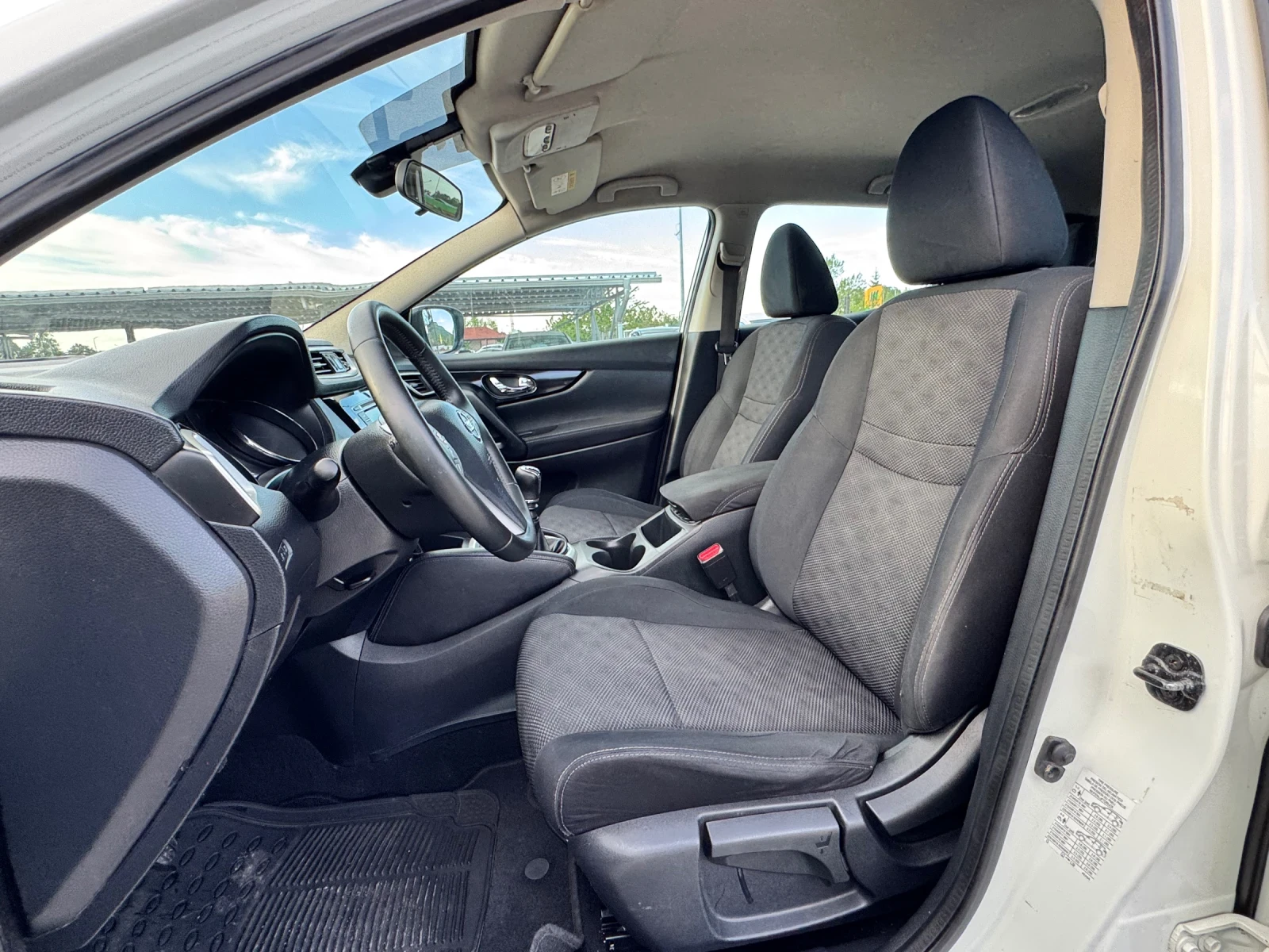 Nissan Qashqai 1.5DCI ИТАЛИЯ, снимка 8 - Автомобили и джипове - 54544531