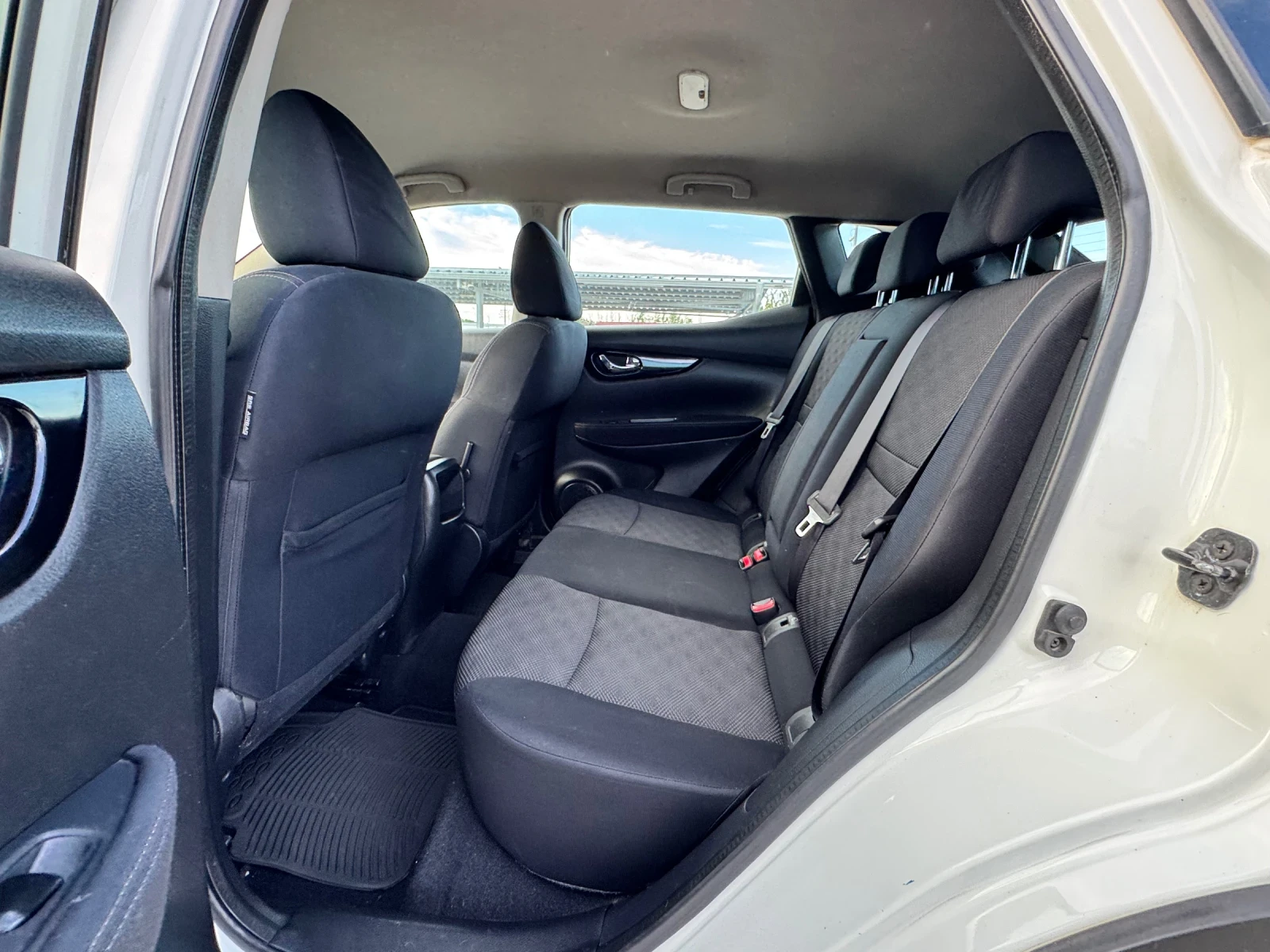 Nissan Qashqai 1.5DCI ИТАЛИЯ, снимка 9 - Автомобили и джипове - 54544531