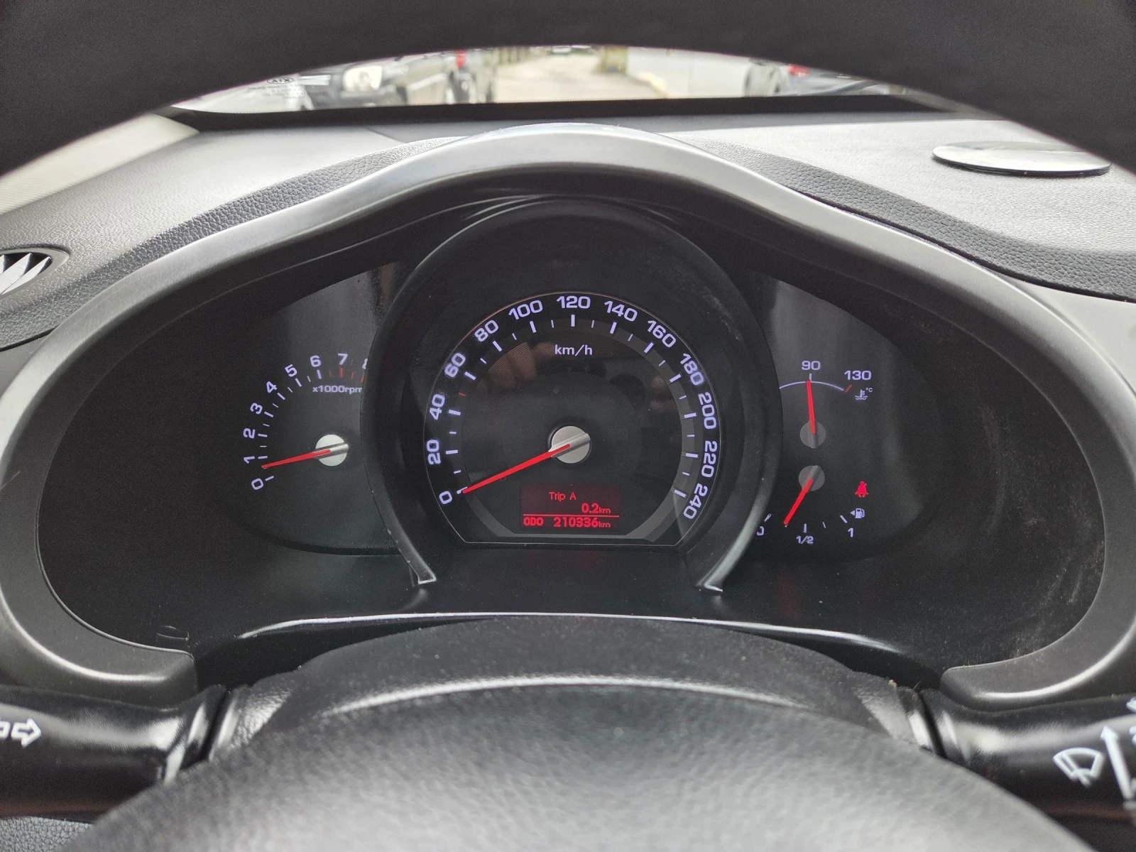 Kia Sportage 1.6i БЕНЗИН/ ГАЗ, снимка 3 - Автомобили и джипове - 54882281