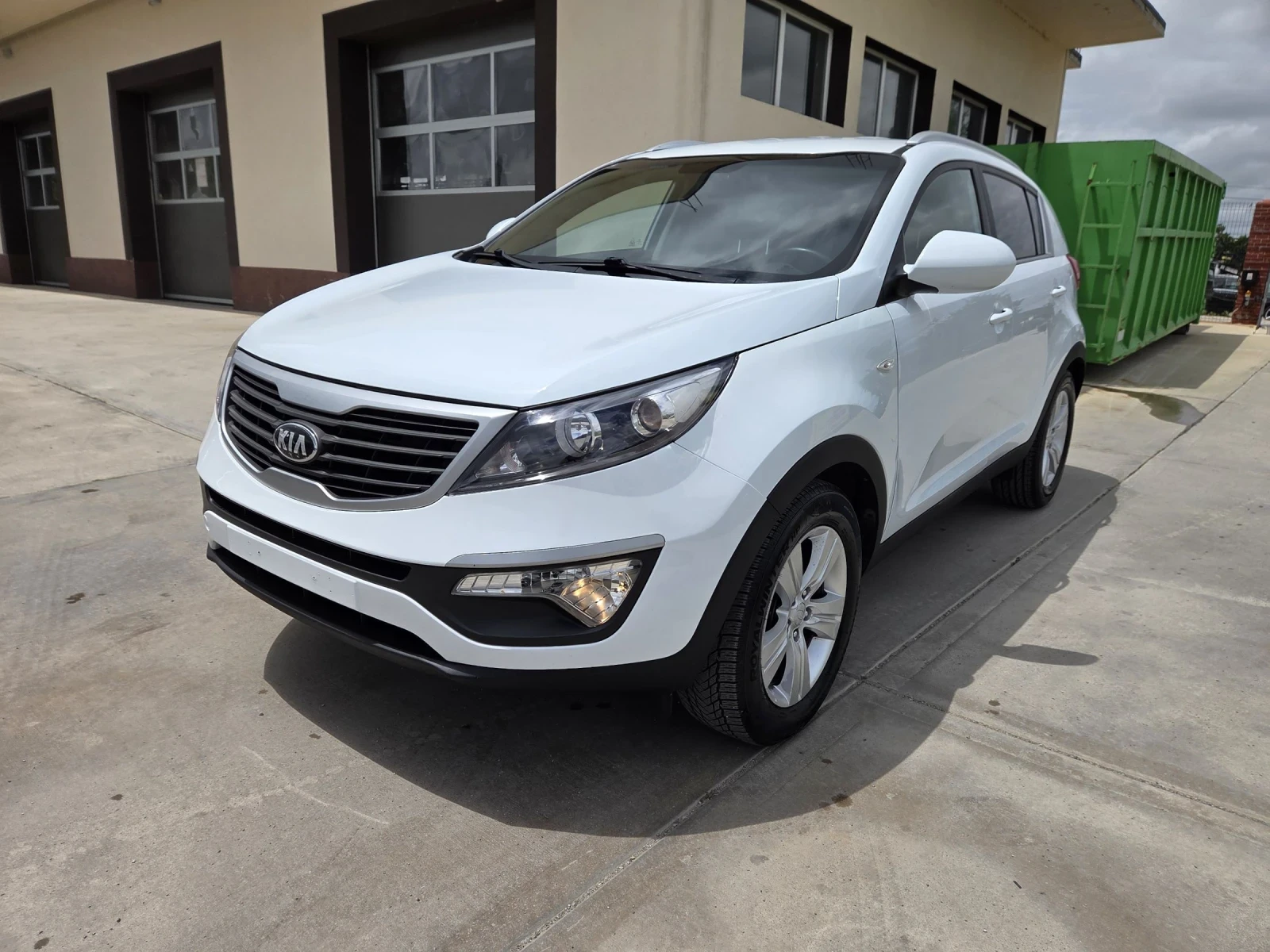 Kia Sportage 1.6i БЕНЗИН/ ГАЗ, снимка 12 - Автомобили и джипове - 54882281