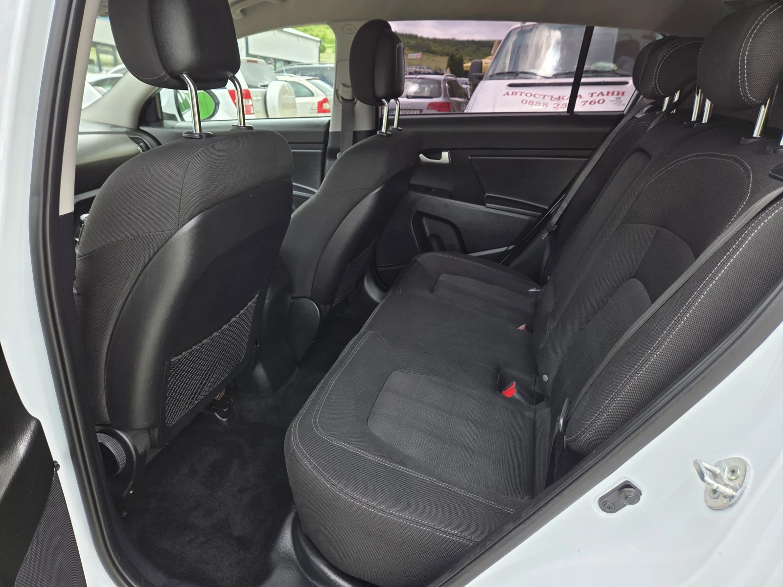 Kia Sportage 1.6i БЕНЗИН/ ГАЗ, снимка 9 - Автомобили и джипове - 54882281