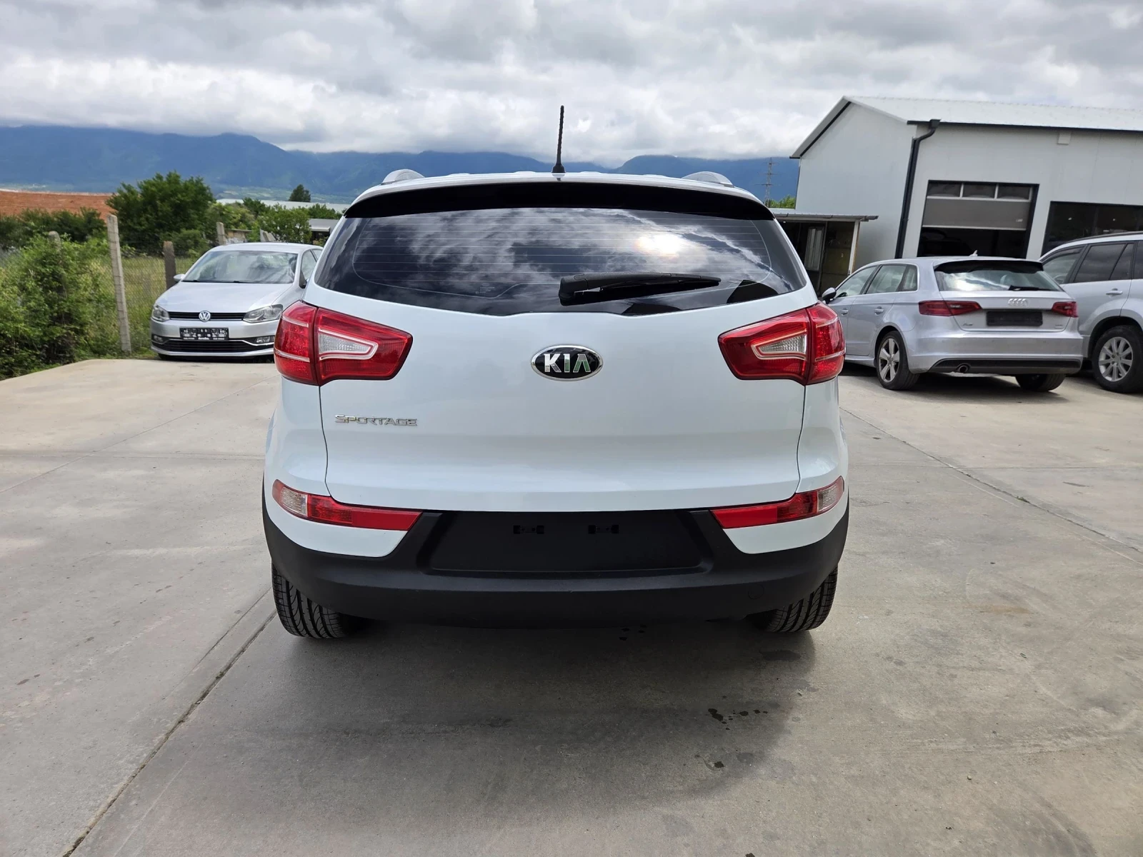 Kia Sportage 1.6i БЕНЗИН/ ГАЗ, снимка 15 - Автомобили и джипове - 54882281