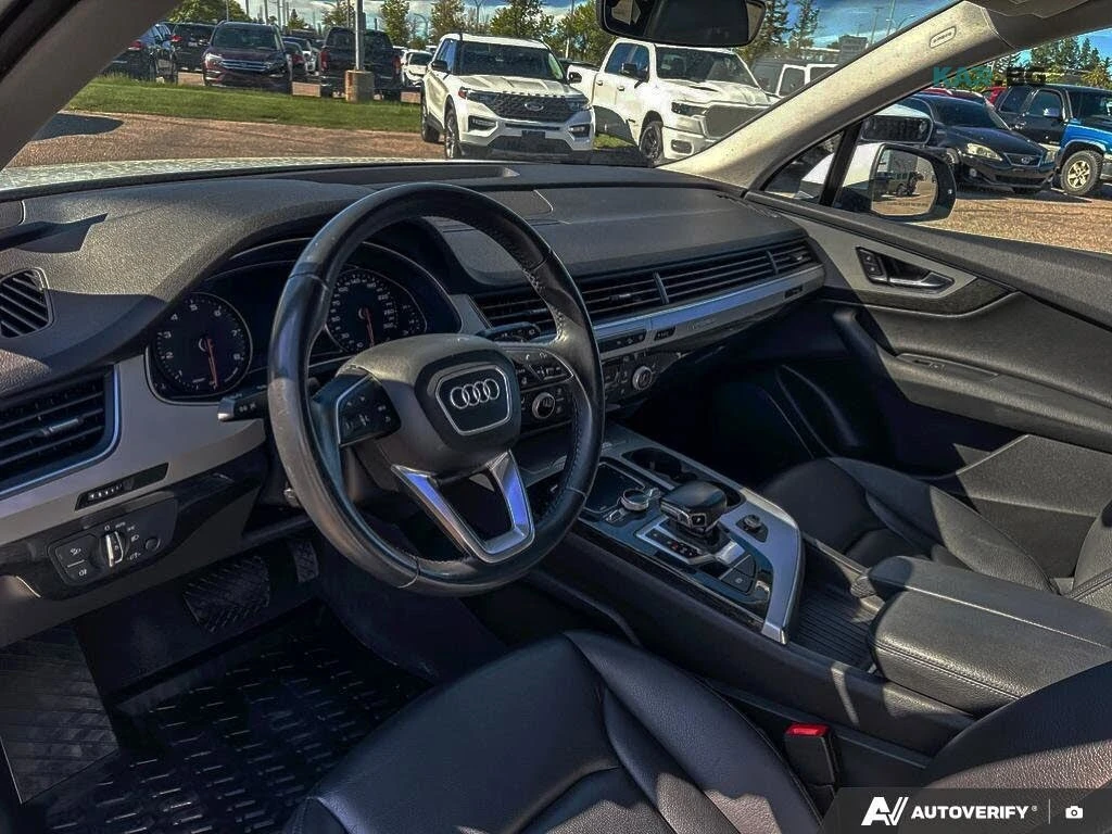 Audi Q7 * Komfort* * HeadUp* AвтоКредит* (ЦЕНА ДО БГ), снимка 12 - Автомобили и джипове - 54903834