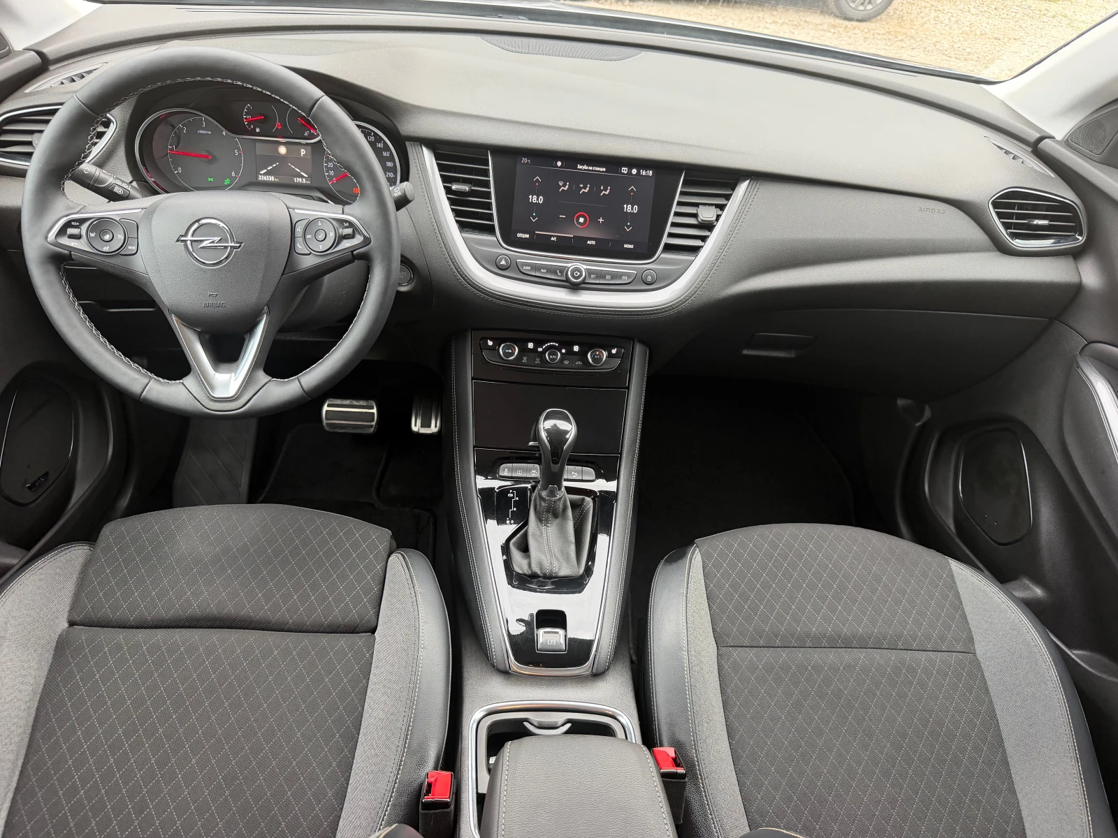 Opel Grandland X 2.0CDTI* FULL* AVTOMAT* 177KS, снимка 11 - Автомобили и джипове - 55272739