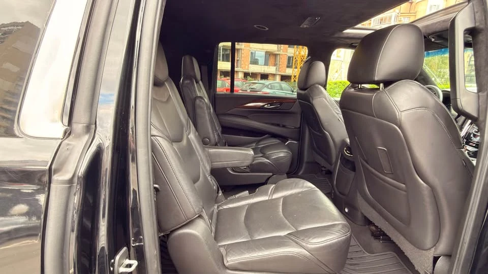 Cadillac Escalade 2020 ESV, снимка 8 - Автомобили и джипове - 55875481