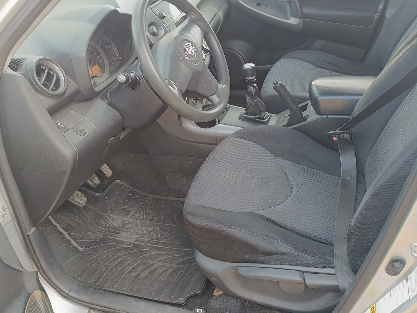 Toyota Rav4 Цяла за части, снимка 3 - Автомобили и джипове - 56317452