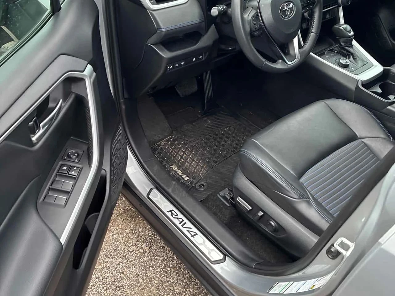 Toyota Rav4, снимка 7 - Автомобили и джипове - 56689493