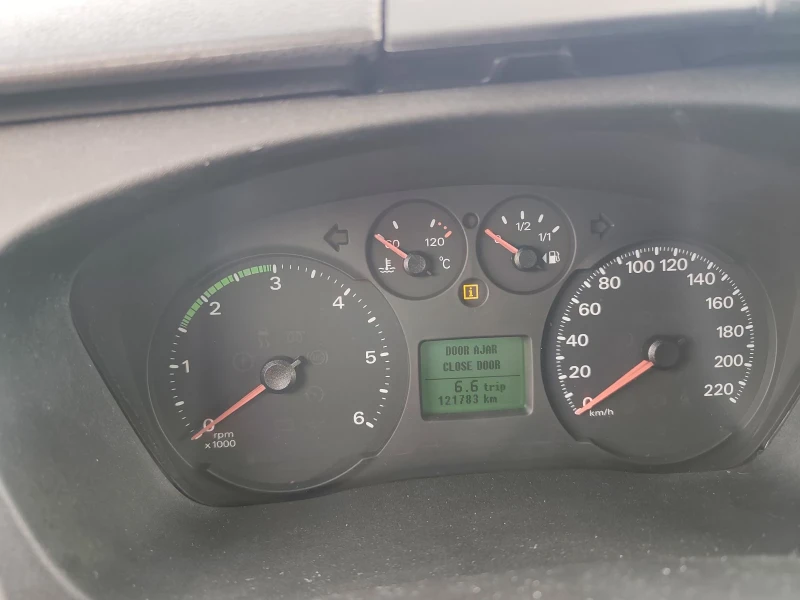 Ford Transit 2.2d-Euro-4-6m, снимка 16 - Бусове и автобуси - 52856756