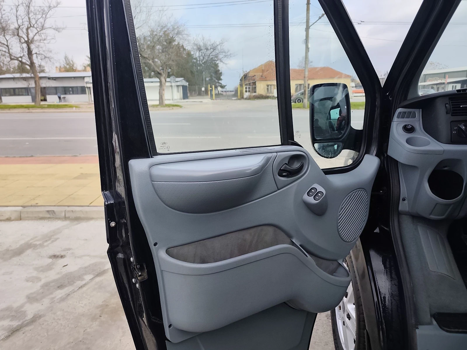 Ford Transit 2.2d-Euro-4-6m - изображение 9