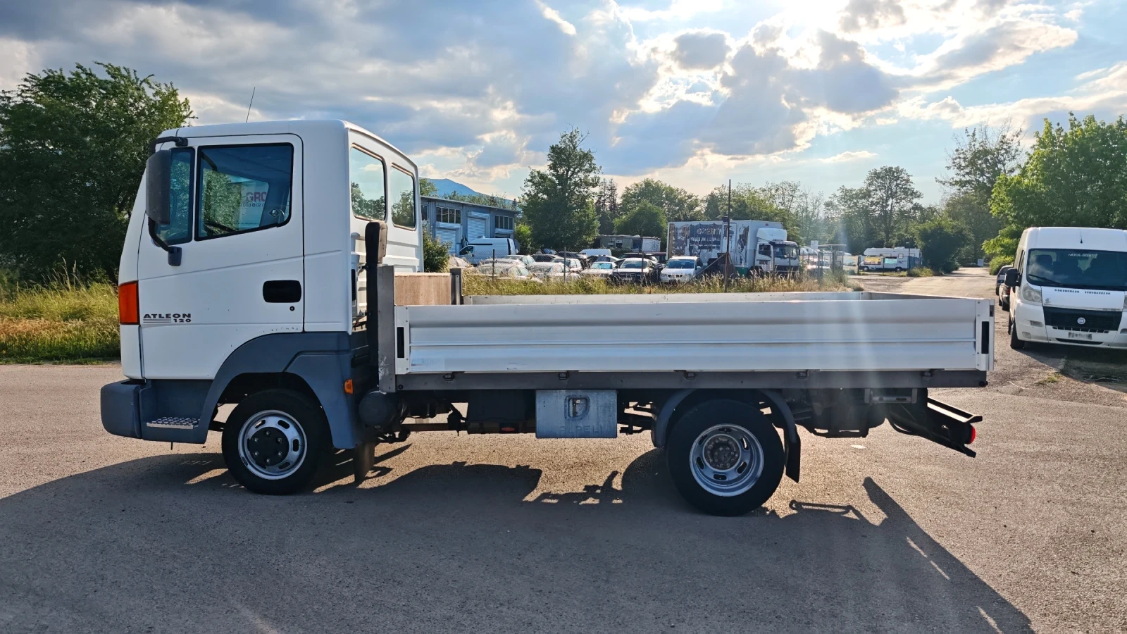 Nissan Atleon 3.0Did, снимка 7 - Камиони - 54830375