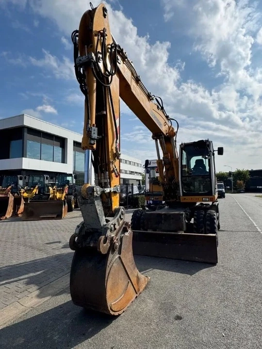 Багер Liebherr A904C - изображение 3