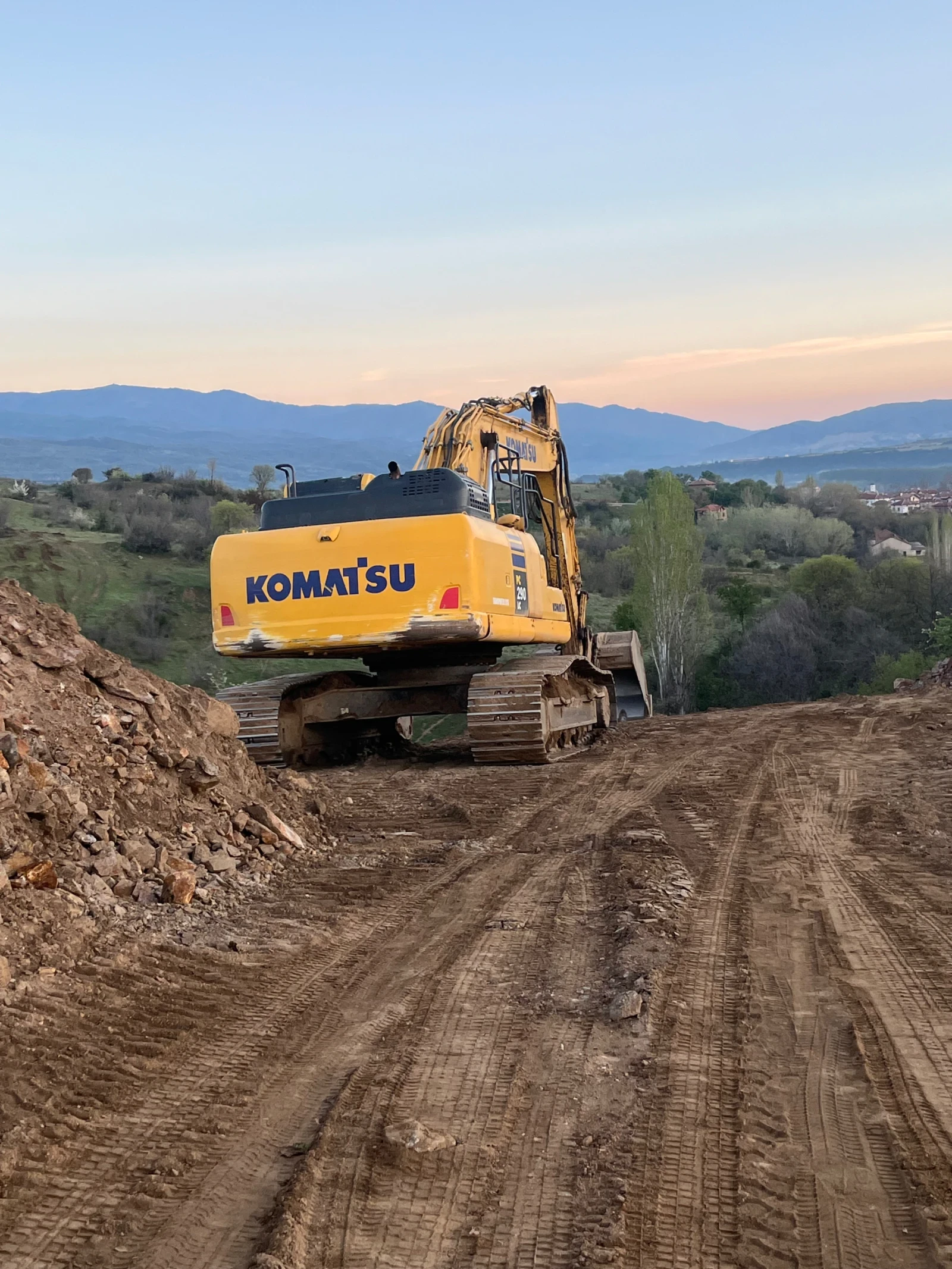 Багер Komatsu PC290LC, снимка 3 - Индустриална техника - 54121969