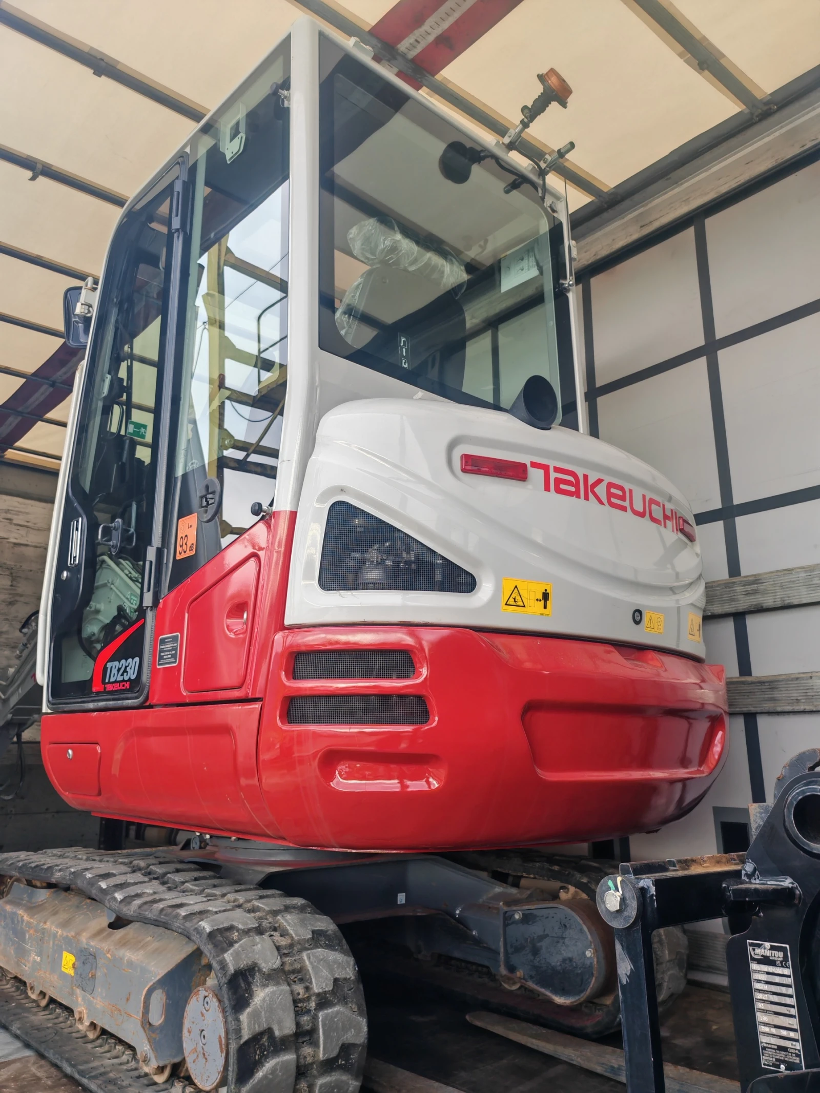 ����� Takeuchi TB230  ������ � ������������ ������ 20 % | Mobile.bg � ����������� 16