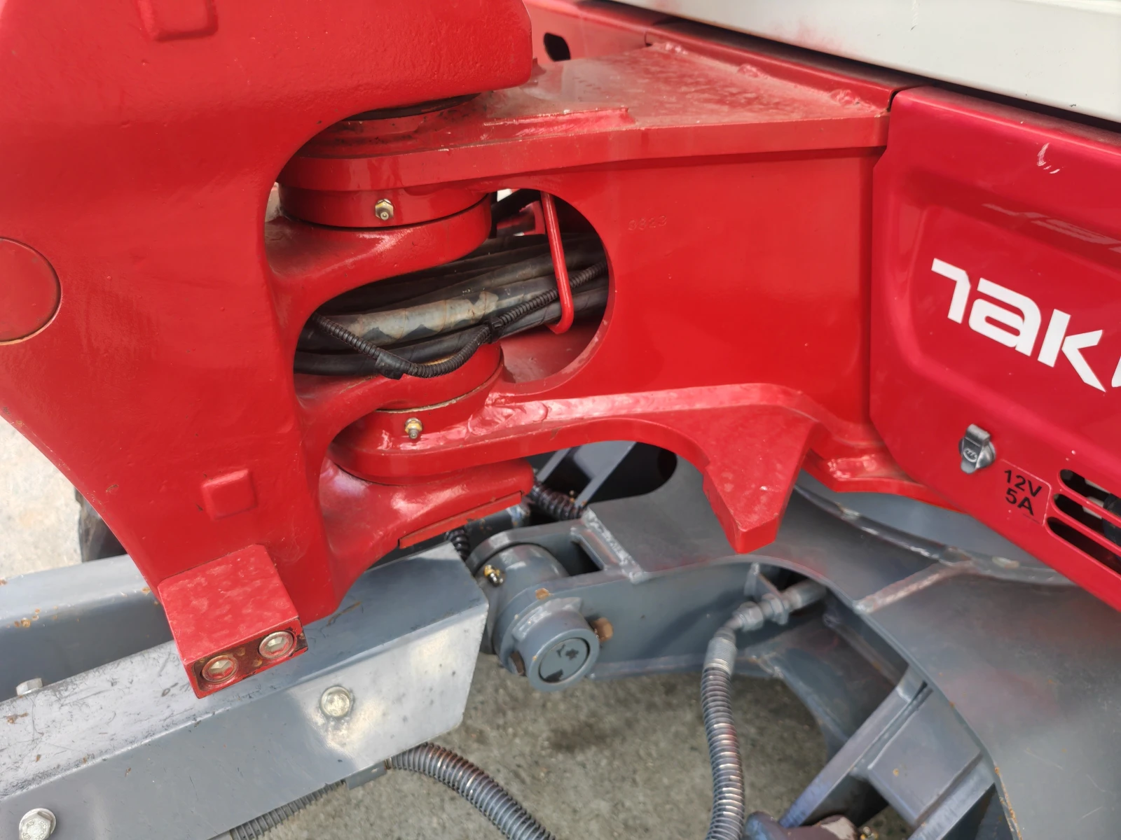 ����� Takeuchi TB230  ������ � ������������ ������ 20 % | Mobile.bg � ����������� 8