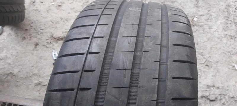 Гуми Летни 255/35R20, снимка 1 - Гуми и джанти - 33220021