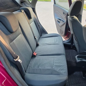 Ford Fiesta 1.4TDCI  ОБСЛУЖЕНА, снимка 13