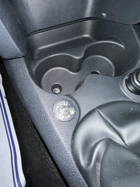 Dacia Sandero 1.0TCE ГАЗ* * * 101000* * * km, снимка 15