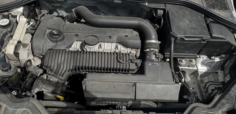 Volvo S60 T5 AWD 2.5 Лизинг, снимка 15 - Автомобили и джипове - 52855669