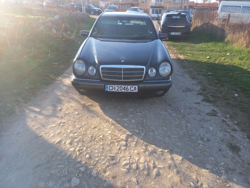 Mercedes-Benz E 250, снимка 1 - Автомобили и джипове - 46078495