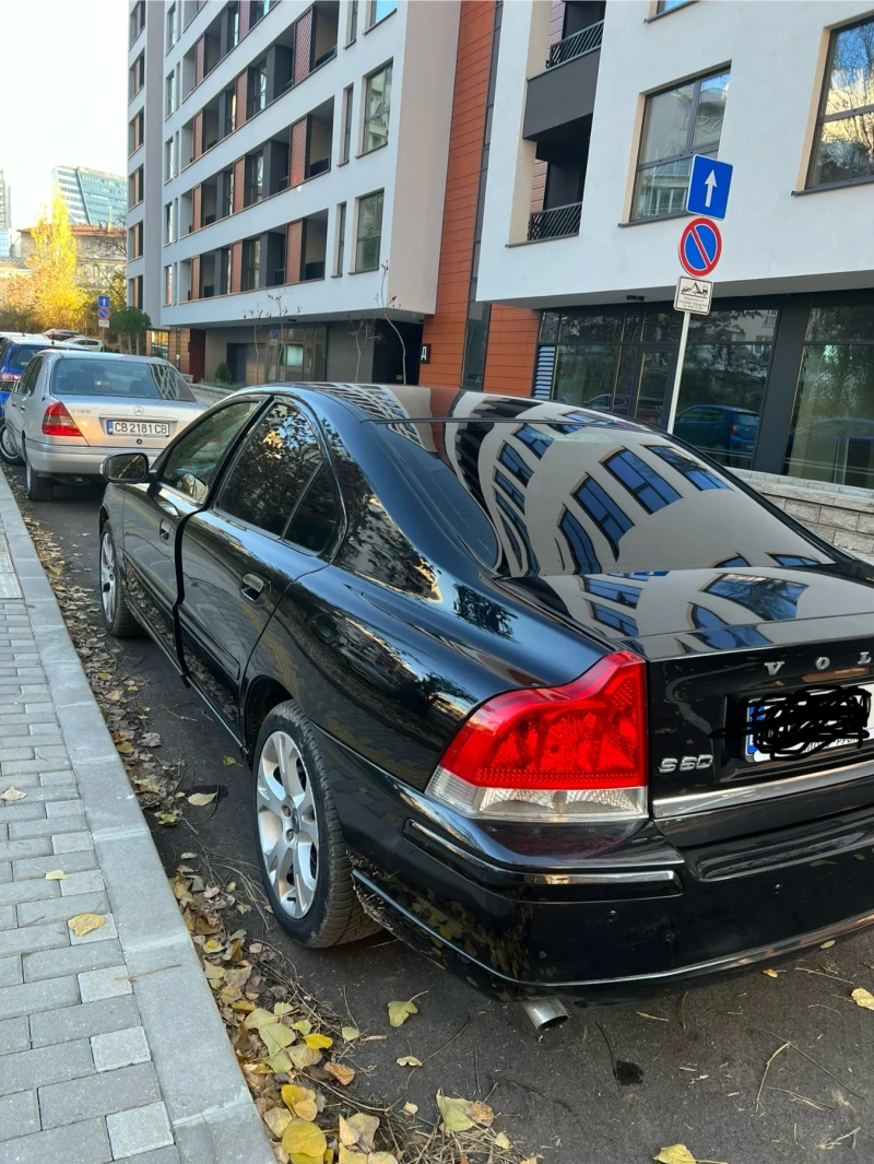 Volvo S60, снимка 4 - Автомобили и джипове - 48044584