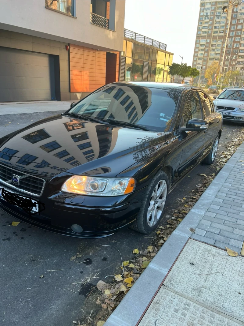 Volvo S60, снимка 3 - Автомобили и джипове - 48044584