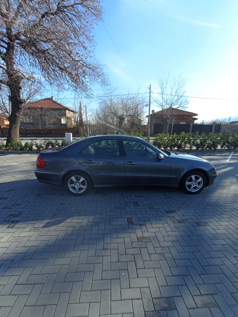 Mercedes-Benz E 280 W211 facelift, снимка 4 - Автомобили и джипове - 48433749