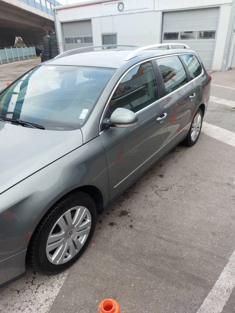 VW Passat, снимка 2 - Автомобили и джипове - 48479575