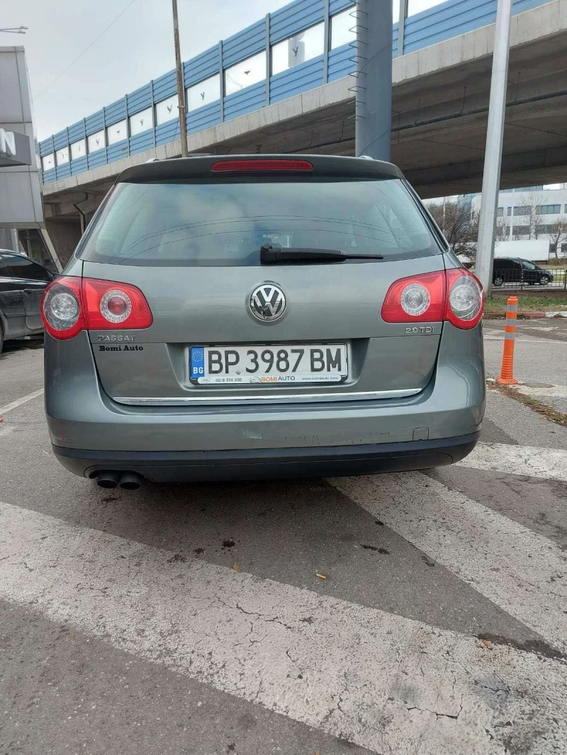 VW Passat, снимка 5 - Автомобили и джипове - 48479575