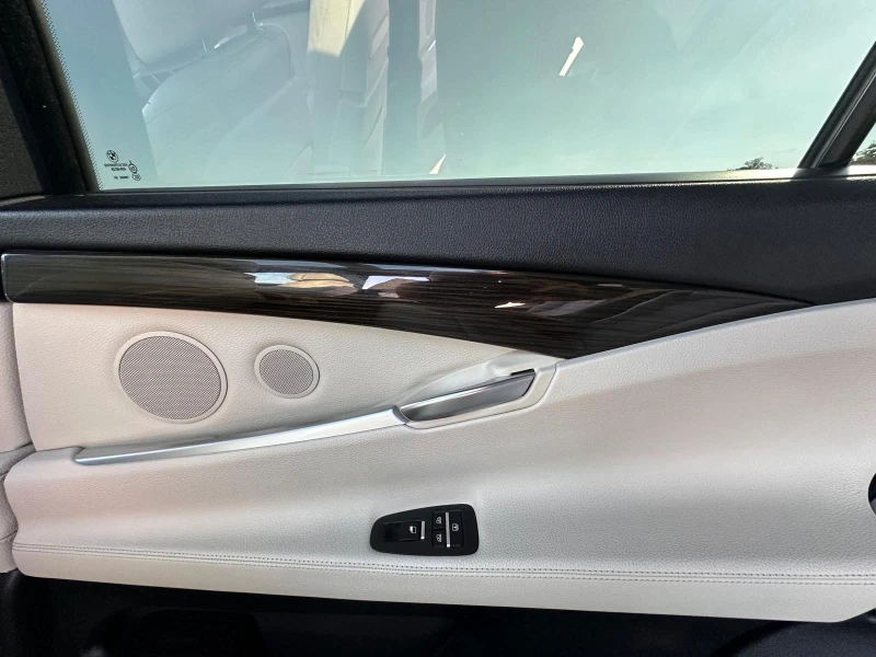 BMW 5 Gran Turismo 535d xDrive, снимка 13 - Автомобили и джипове - 53114241