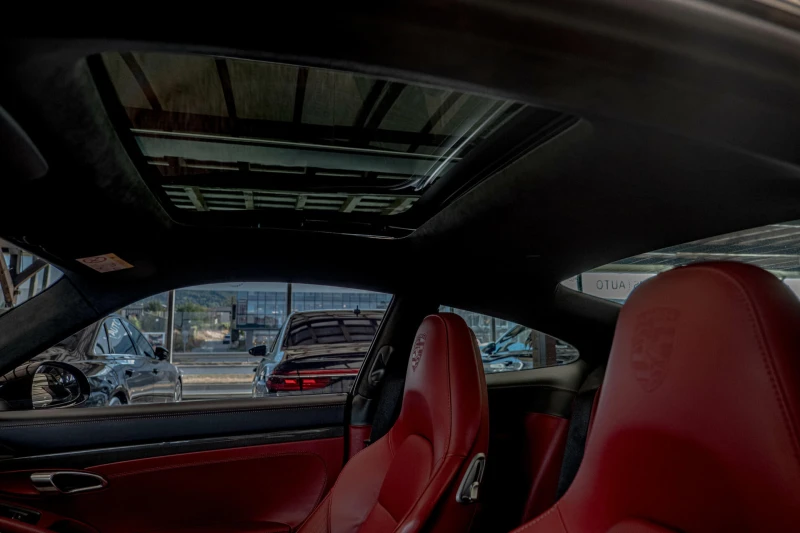 Porsche 911 Turbo S/PDLS+ /PDCC/PCCB/Bose/Sport Chrono/PVTS Pl, снимка 9 - Автомобили и джипове - 51895137