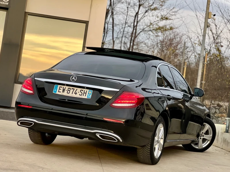 Mercedes-Benz E 220 9G-TRONIC / AVANTGARDE / DIGITAL COCKPIT / ПОДГРЕВ, снимка 6 - Автомобили и джипове - 52447689